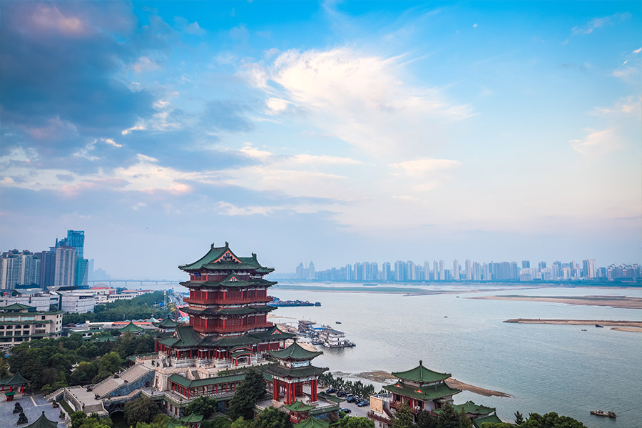 China : Becoming a Global Education Hub